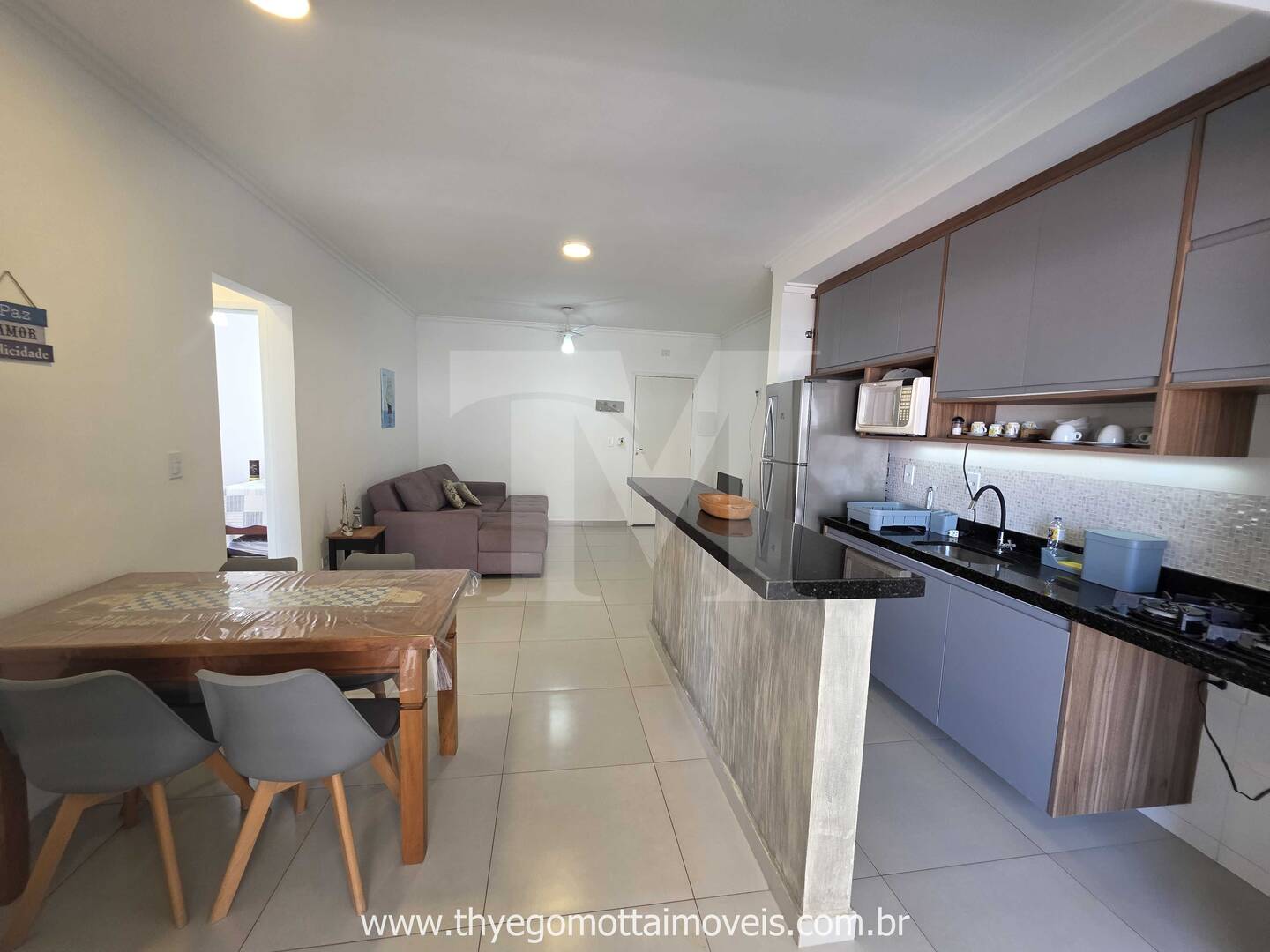 Sala jantar e cozinha